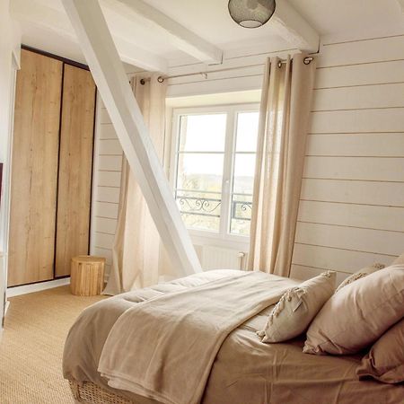 Champagnac-de-Bélair Maison Du Roc Bed & Breakfast エクステリア 写真
