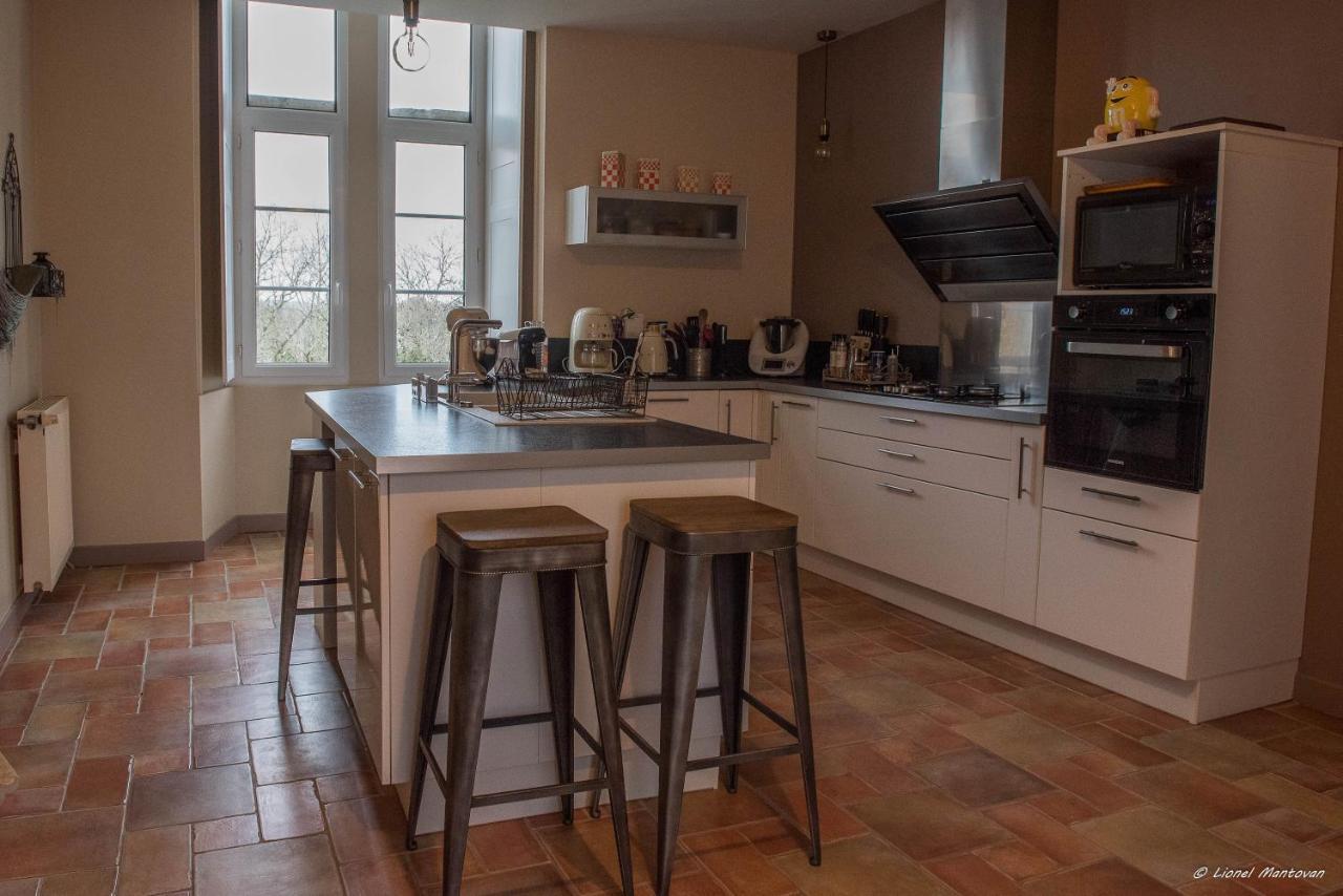 Champagnac-de-Bélair Maison Du Roc Bed & Breakfast エクステリア 写真