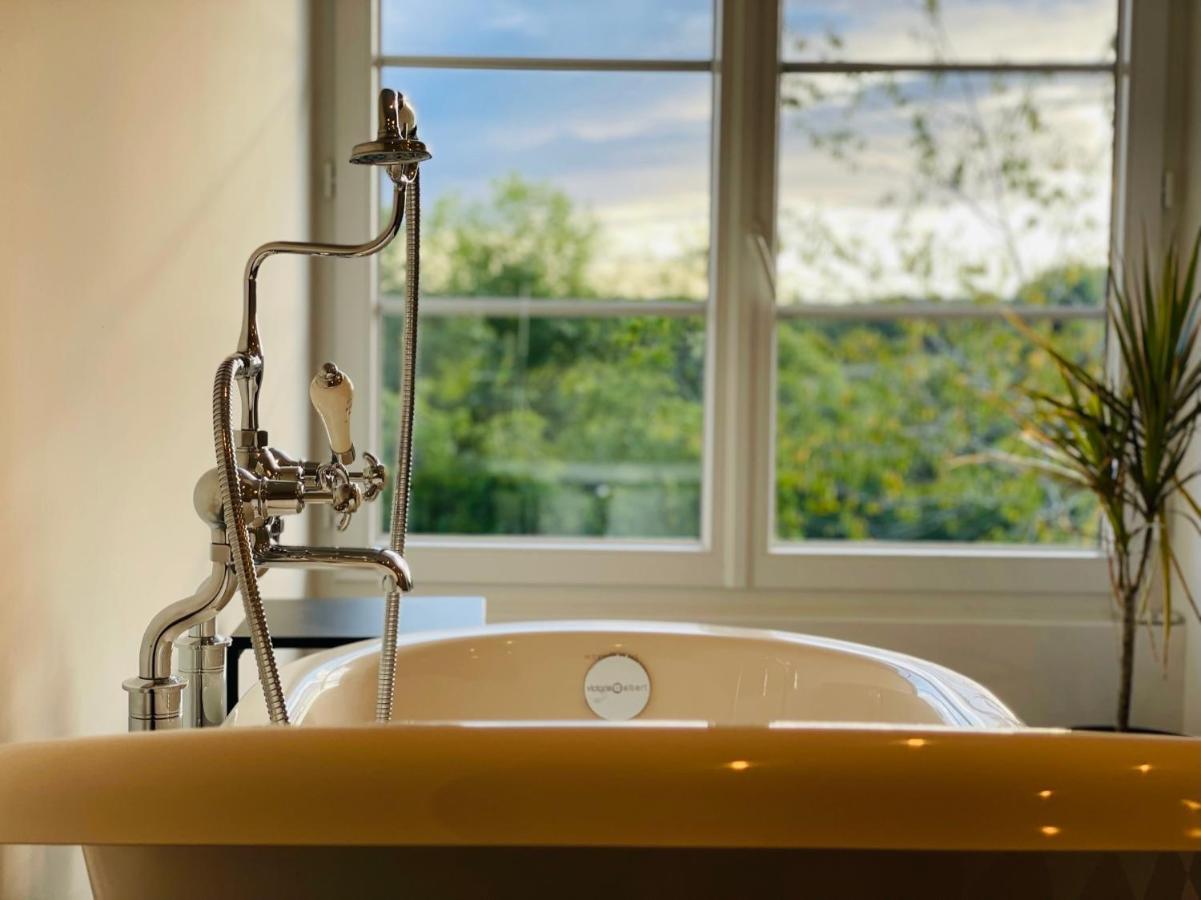 Champagnac-de-Bélair Maison Du Roc Bed & Breakfast エクステリア 写真