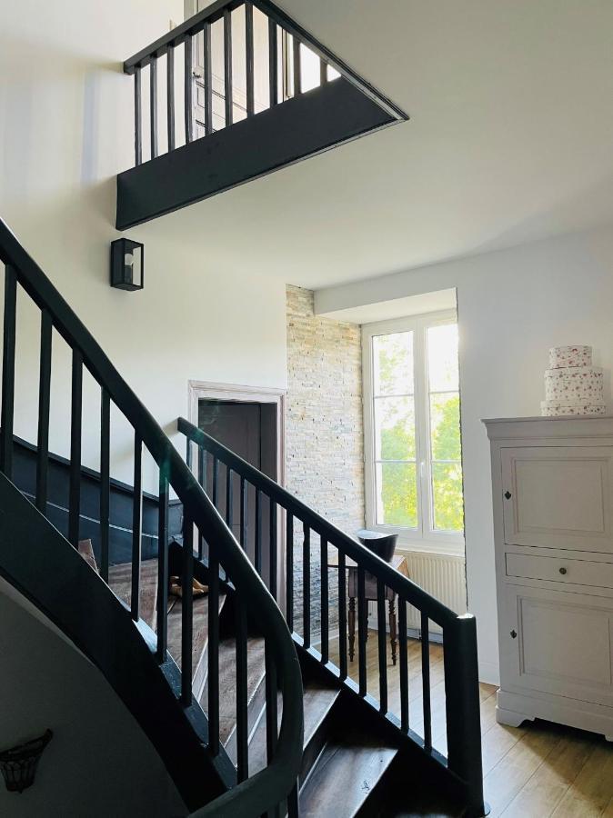 Champagnac-de-Bélair Maison Du Roc Bed & Breakfast エクステリア 写真