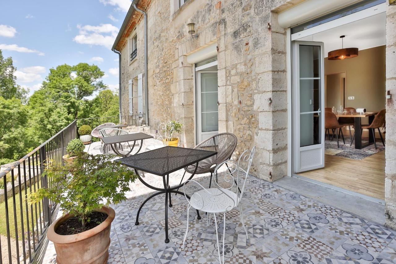 Champagnac-de-Bélair Maison Du Roc Bed & Breakfast エクステリア 写真